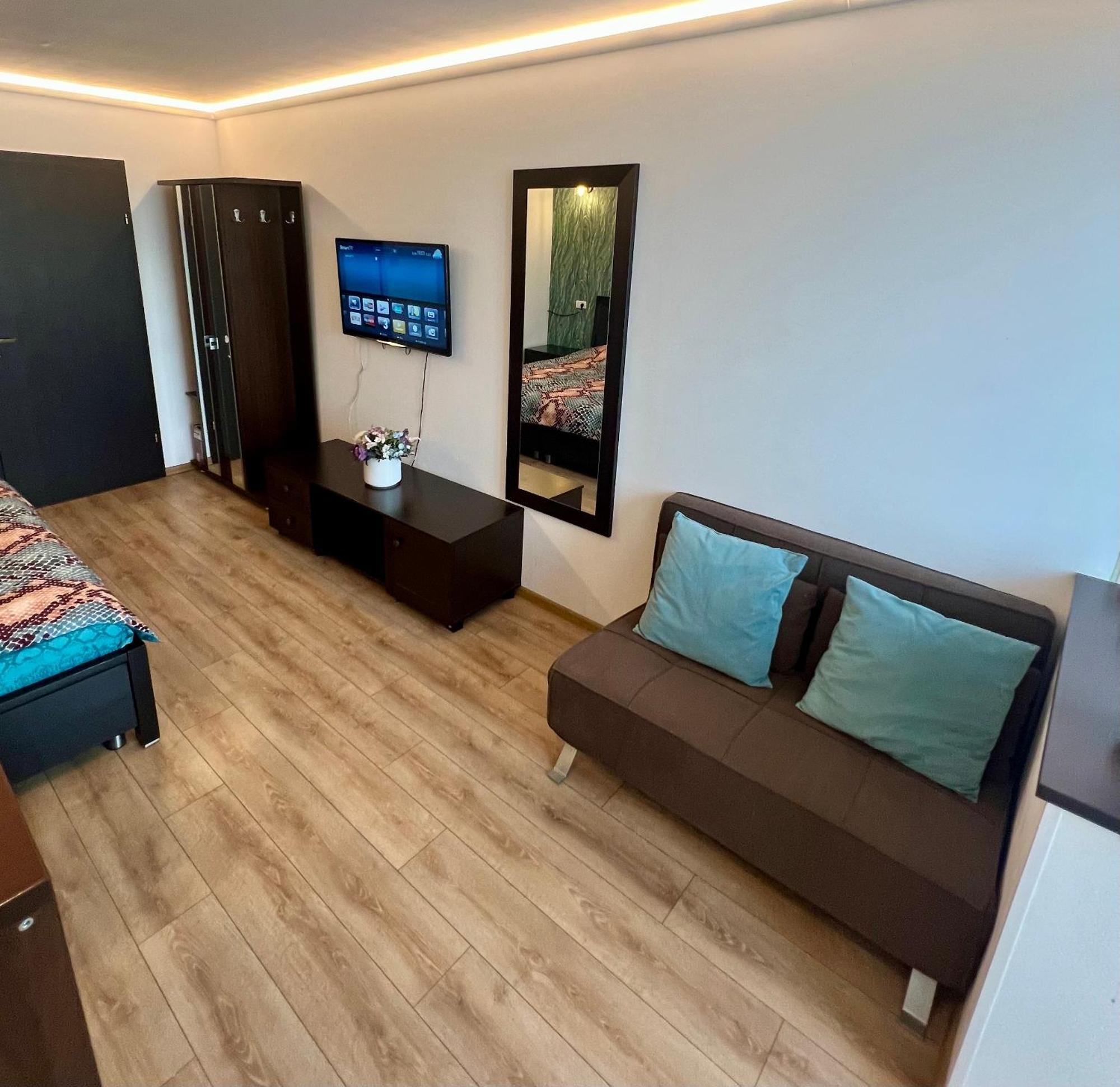 2 Venturo Victoriei Wi-Fi Self Check-In Apartment Брашов Екстериор снимка