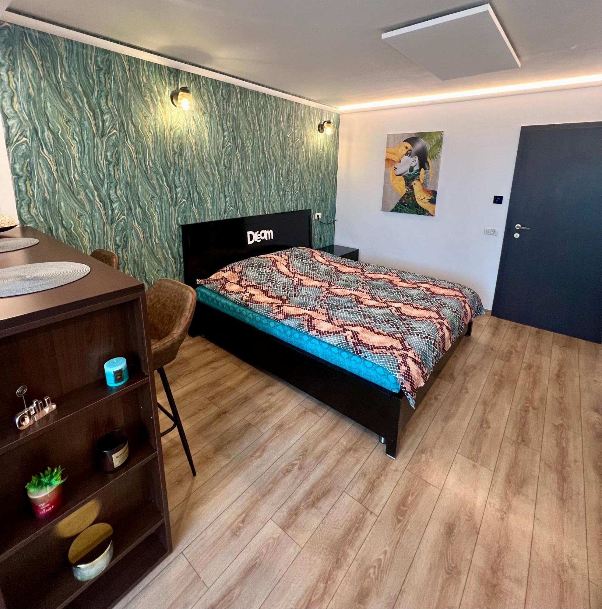 2 Venturo Victoriei Wi-Fi Self Check-In Apartment Брашов Екстериор снимка